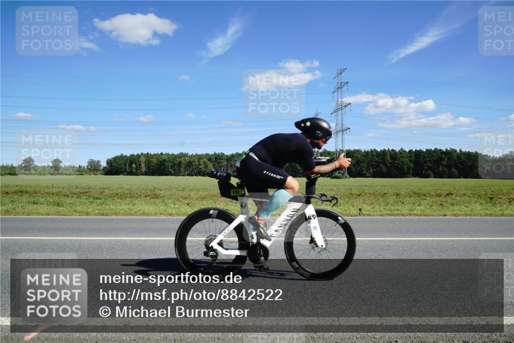 07.09.2025 - 19. Norderstedt Triathlon Michael Burmester http://msf.ph/oto/8842522 07.09.2025 14:38:00 Radfahren 399, 972, 993, 1401, 1422 meine-sportfotos.de