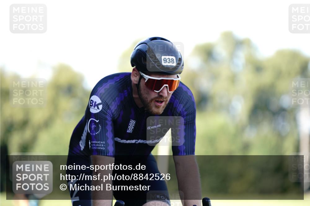 07.09.2025 - 19. Norderstedt Triathlon Michael Burmester http://msf.ph/oto/8842526 07.09.2025 15:49:24 Radfahren 938 meine-sportfotos.de
