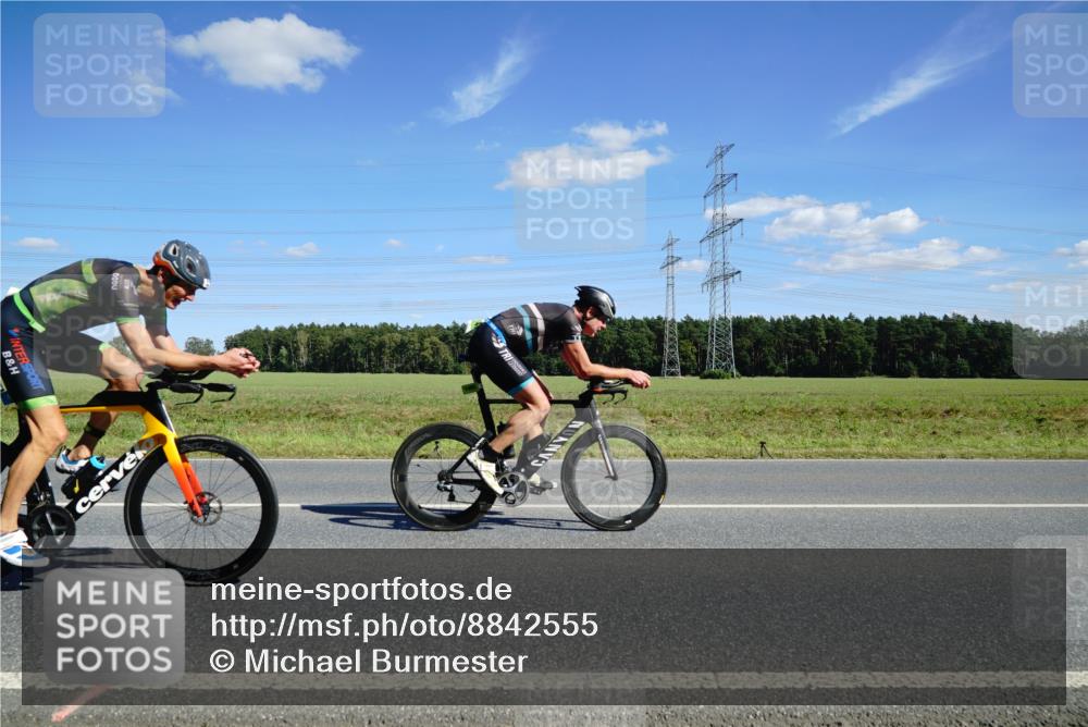 07.09.2025 - 19. Norderstedt Triathlon Michael Burmester http://msf.ph/oto/8842555 07.09.2025 14:38:20 Radfahren 900, 1484 meine-sportfotos.de