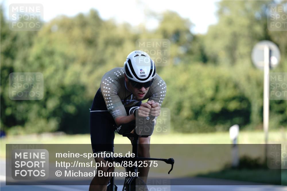 07.09.2025 - 19. Norderstedt Triathlon Michael Burmester http://msf.ph/oto/8842575 07.09.2025 15:50:01 Radfahren 498, 510, 537 meine-sportfotos.de