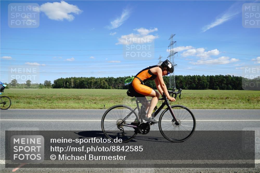 07.09.2025 - 19. Norderstedt Triathlon Michael Burmester http://msf.ph/oto/8842585 07.09.2025 14:38:36 Radfahren 398, 459, 476 meine-sportfotos.de