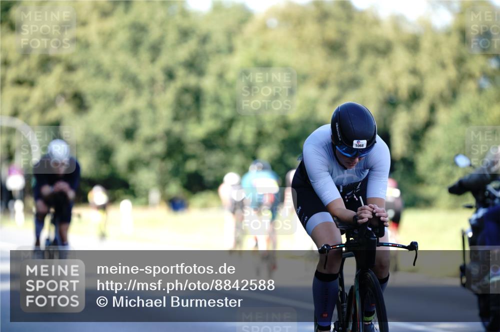 07.09.2025 - 19. Norderstedt Triathlon Michael Burmester http://msf.ph/oto/8842588 07.09.2025 15:50:08 Radfahren 403, 1068, 1424 meine-sportfotos.de