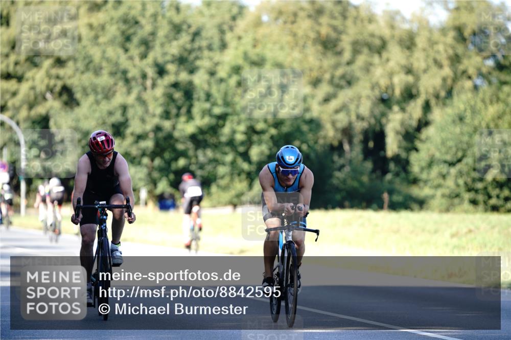 07.09.2025 - 19. Norderstedt Triathlon Michael Burmester http://msf.ph/oto/8842595 07.09.2025 15:50:13 Radfahren 403, 893, 894, 1526, 1626 meine-sportfotos.de