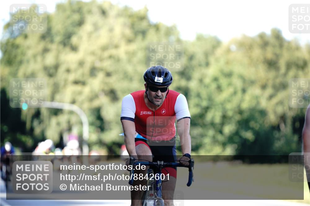 07.09.2025 - 19. Norderstedt Triathlon Michael Burmester http://msf.ph/oto/8842601 07.09.2025 15:50:15 Radfahren 893, 894, 1526, 1626 meine-sportfotos.de