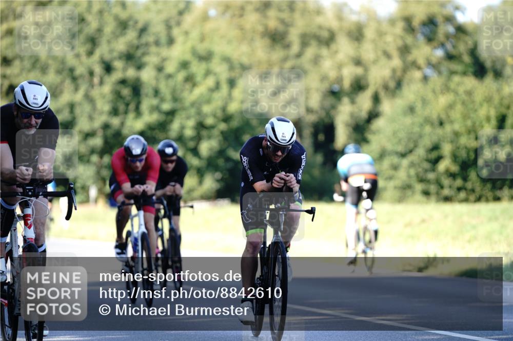 07.09.2025 - 19. Norderstedt Triathlon Michael Burmester http://msf.ph/oto/8842610 07.09.2025 15:50:21 Radfahren 380, 397, 506, 513, 541, 885, 909, 1059, 1572, 1594 meine-sportfotos.de
