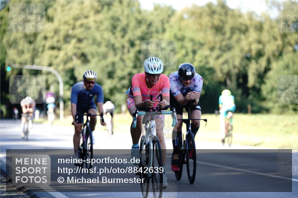 07.09.2025 - 19. Norderstedt Triathlon Michael Burmester http://msf.ph/oto/8842639 07.09.2025 15:50:28 Radfahren 371, 868, 897, 947, 1522, 1552, 1629 meine-sportfotos.de
