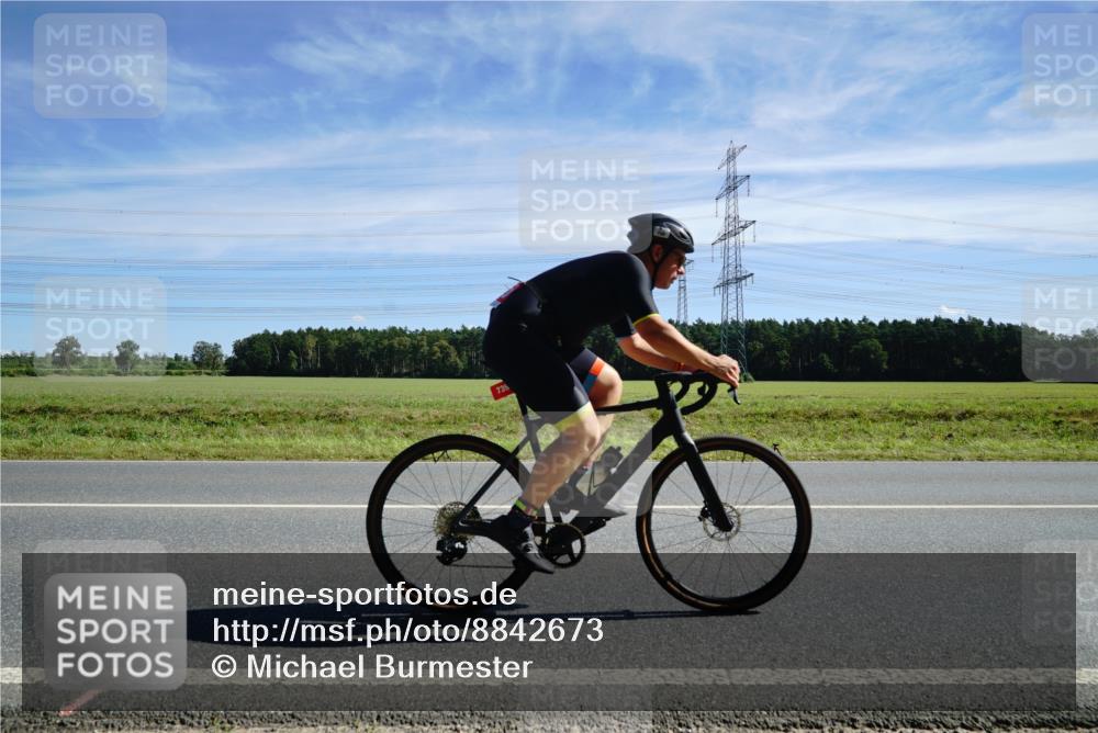 07.09.2025 - 19. Norderstedt Triathlon Michael Burmester http://msf.ph/oto/8842673 07.09.2025 12:33:03 Radfahren 739, 853, 1276 meine-sportfotos.de