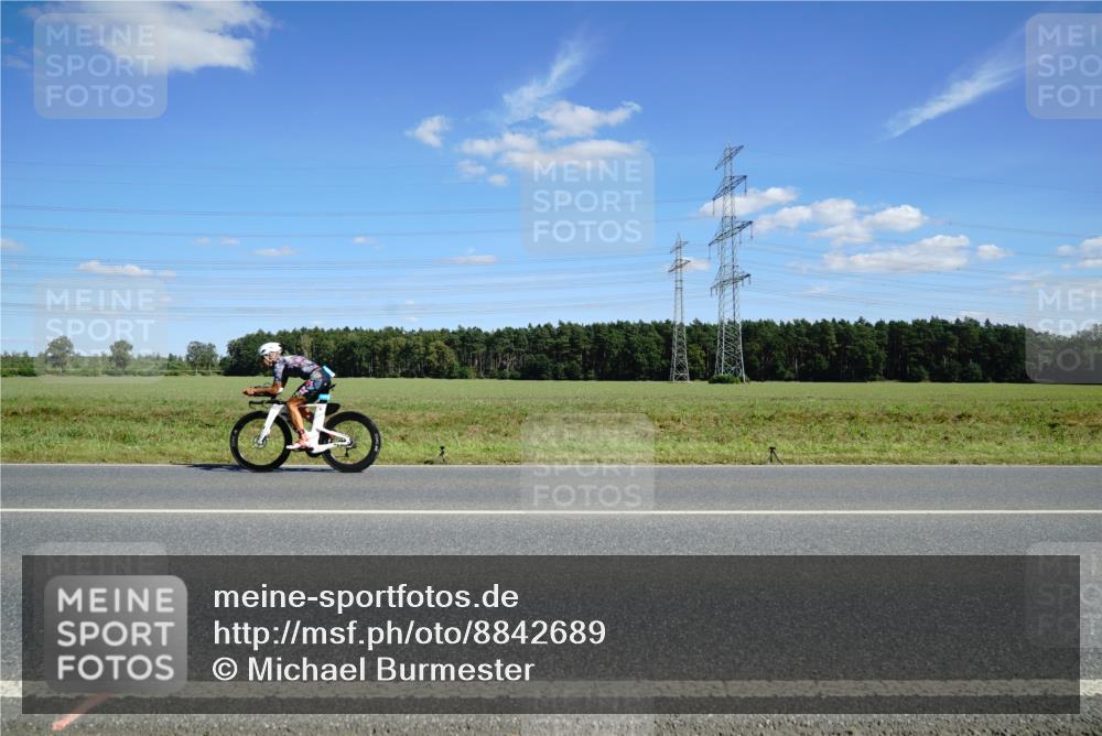 07.09.2025 - 19. Norderstedt Triathlon Michael Burmester http://msf.ph/oto/8842689 07.09.2025 14:39:28 Radfahren 1009, 1040 meine-sportfotos.de