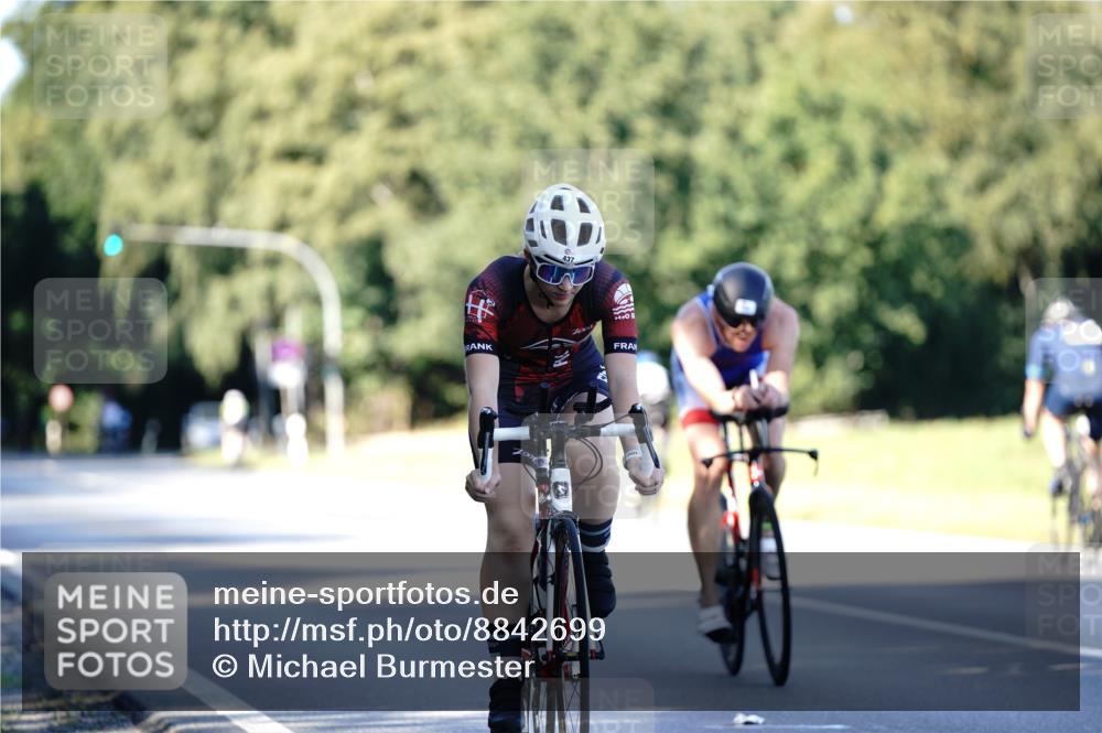 07.09.2025 - 19. Norderstedt Triathlon Michael Burmester http://msf.ph/oto/8842699 07.09.2025 15:50:50 Radfahren 416, 437, 539, 1600 meine-sportfotos.de