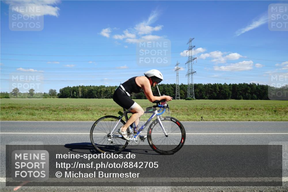 07.09.2025 - 19. Norderstedt Triathlon Michael Burmester http://msf.ph/oto/8842705 07.09.2025 14:39:52 Radfahren 462, 1031 meine-sportfotos.de