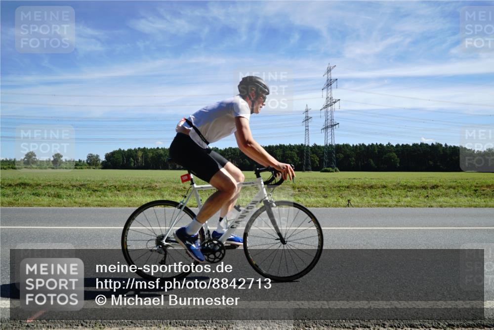 07.09.2025 - 19. Norderstedt Triathlon Michael Burmester http://msf.ph/oto/8842713 07.09.2025 12:33:20 Radfahren 139 meine-sportfotos.de