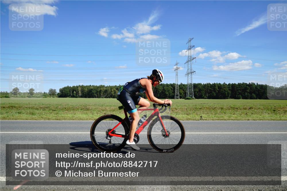 07.09.2025 - 19. Norderstedt Triathlon Michael Burmester http://msf.ph/oto/8842717 07.09.2025 14:39:57 Radfahren 428, 478, 1031, 1486 meine-sportfotos.de