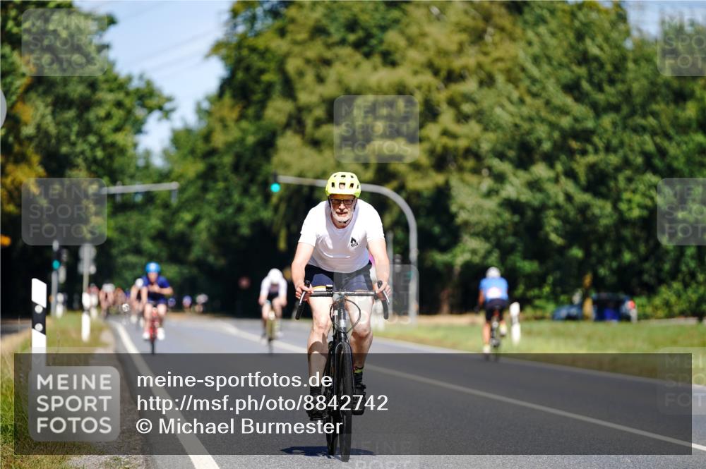 07.09.2025 - 19. Norderstedt Triathlon Michael Burmester http://msf.ph/oto/8842742 07.09.2025 12:56:25 Radfahren 312, 1337 meine-sportfotos.de