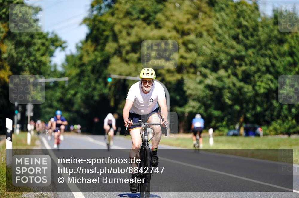 07.09.2025 - 19. Norderstedt Triathlon Michael Burmester http://msf.ph/oto/8842747 07.09.2025 12:56:26 Radfahren 312 meine-sportfotos.de