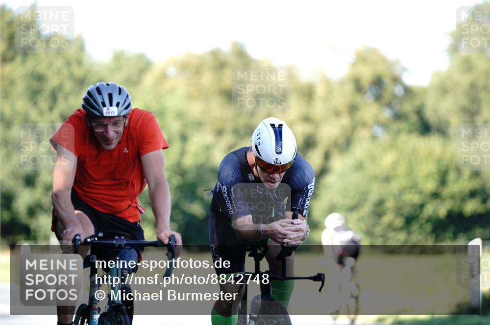 07.09.2025 - 19. Norderstedt Triathlon Michael Burmester http://msf.ph/oto/8842748 07.09.2025 15:51:14 Radfahren 1513, 1604 meine-sportfotos.de