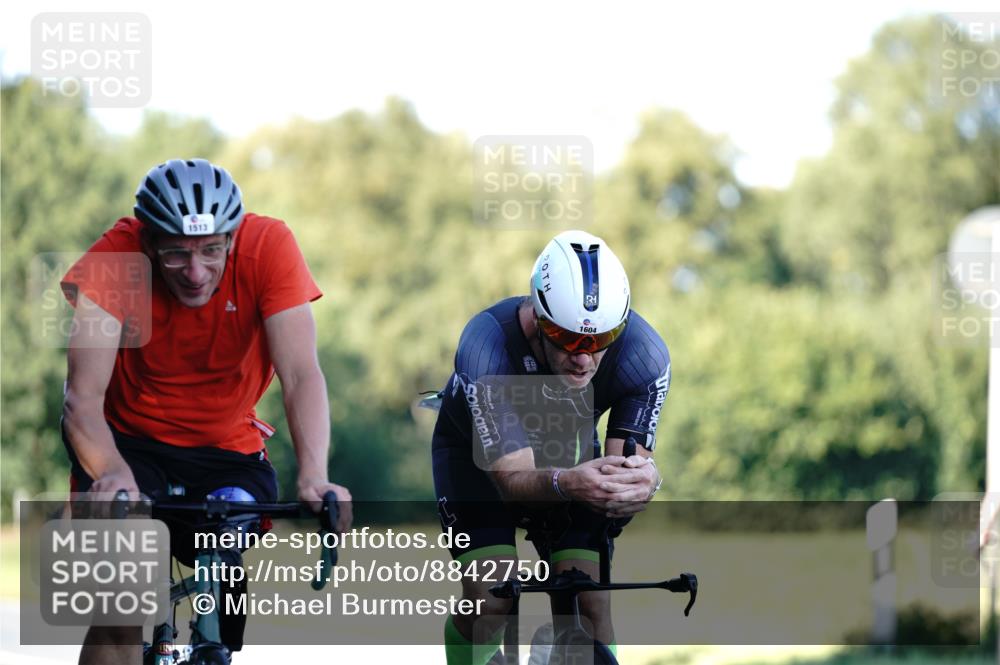 07.09.2025 - 19. Norderstedt Triathlon Michael Burmester http://msf.ph/oto/8842750 07.09.2025 15:51:14 Radfahren 1513, 1604 meine-sportfotos.de