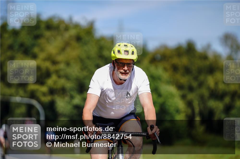 07.09.2025 - 19. Norderstedt Triathlon Michael Burmester http://msf.ph/oto/8842754 07.09.2025 12:56:27 Radfahren 312 meine-sportfotos.de