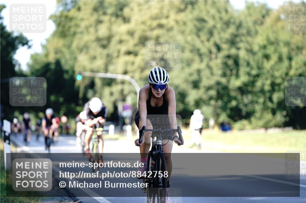 07.09.2025 - 19. Norderstedt Triathlon Michael Burmester http://msf.ph/oto/8842758 07.09.2025 15:51:18 Radfahren 940, 1076, 1513, 1606 meine-sportfotos.de