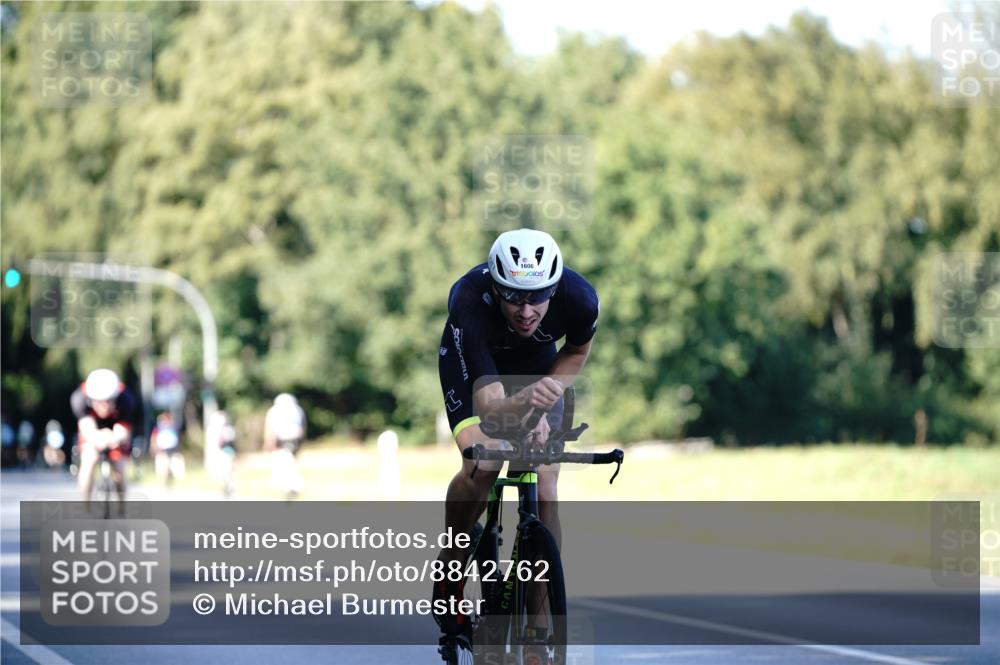 07.09.2025 - 19. Norderstedt Triathlon Michael Burmester http://msf.ph/oto/8842762 07.09.2025 15:51:20 Radfahren 523, 940, 1076, 1606 meine-sportfotos.de
