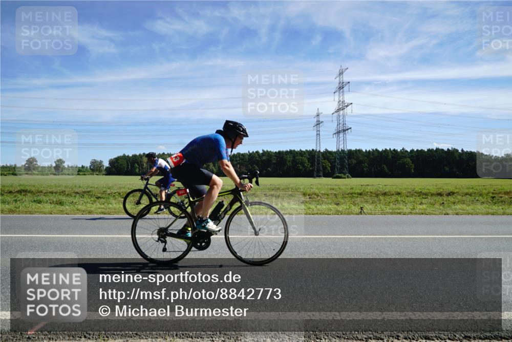 07.09.2025 - 19. Norderstedt Triathlon Michael Burmester http://msf.ph/oto/8842773 07.09.2025 12:33:50 Radfahren 188, 236, 243, 308, 767, 783, 820, 1362 meine-sportfotos.de