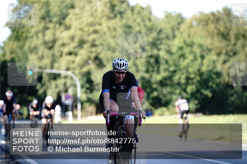 07.09.2025 - 19. Norderstedt Triathlon Michael Burmester http://msf.ph/oto/8842775 07.09.2025 15:51:24 Radfahren 523, 1067, 1509, 1571, 1606 meine-sportfotos.de