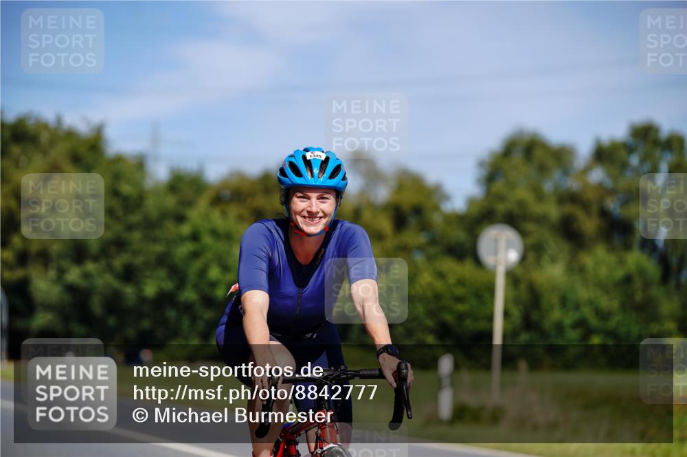 07.09.2025 - 19. Norderstedt Triathlon Michael Burmester http://msf.ph/oto/8842777 07.09.2025 12:56:33 Radfahren 342, 1345 meine-sportfotos.de