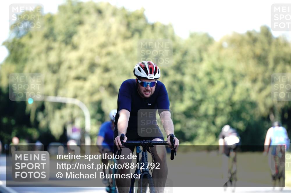 07.09.2025 - 19. Norderstedt Triathlon Michael Burmester http://msf.ph/oto/8842792 07.09.2025 15:51:29 Radfahren 540, 1067, 1418, 1454, 1509, 1571 meine-sportfotos.de