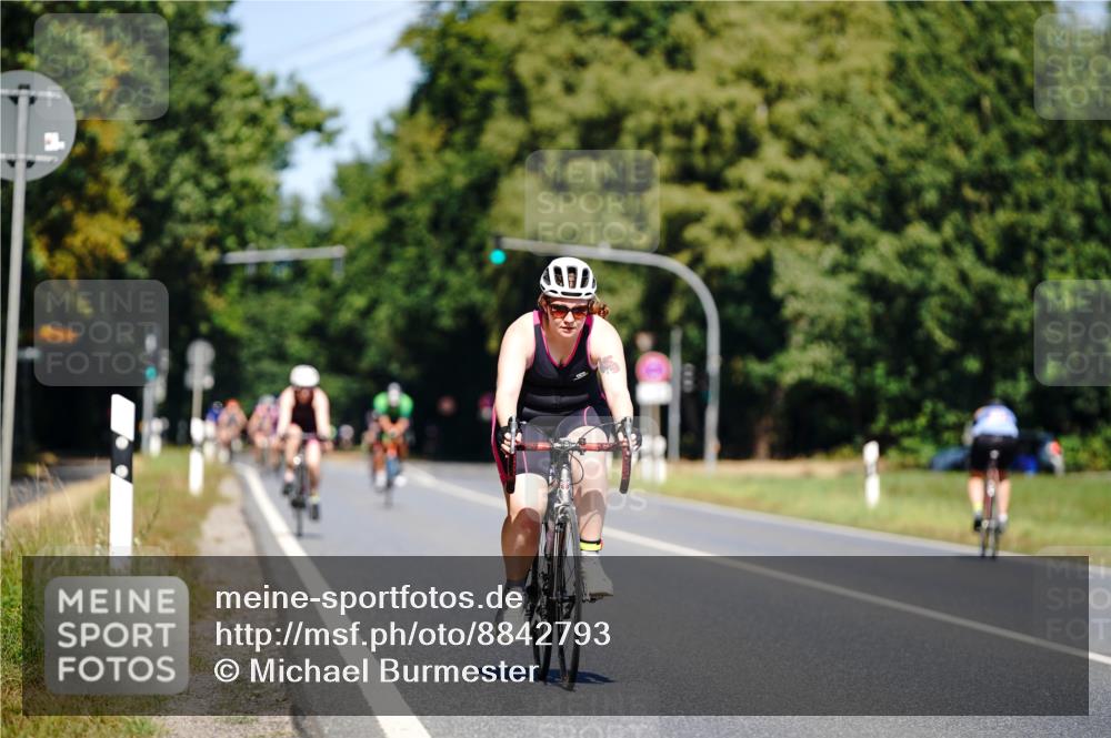 07.09.2025 - 19. Norderstedt Triathlon Michael Burmester http://msf.ph/oto/8842793 07.09.2025 12:56:41 Radfahren 159, 316 meine-sportfotos.de