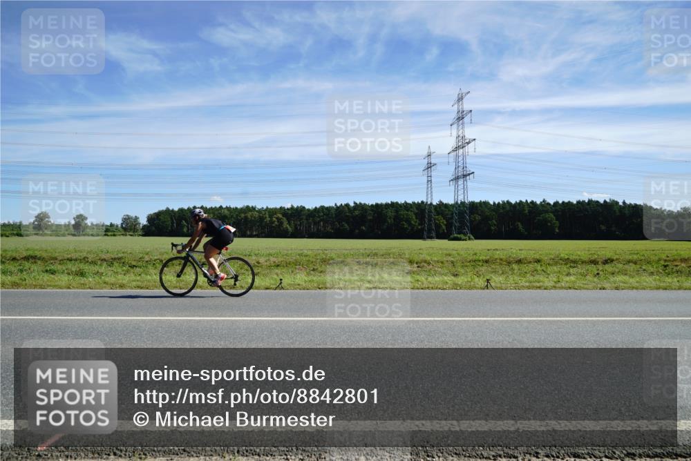 07.09.2025 - 19. Norderstedt Triathlon Michael Burmester http://msf.ph/oto/8842801 07.09.2025 12:34:00 Radfahren 272, 273, 852 meine-sportfotos.de