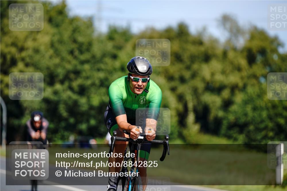 07.09.2025 - 19. Norderstedt Triathlon Michael Burmester http://msf.ph/oto/8842825 07.09.2025 12:56:48 Radfahren 265, 327, 345 meine-sportfotos.de