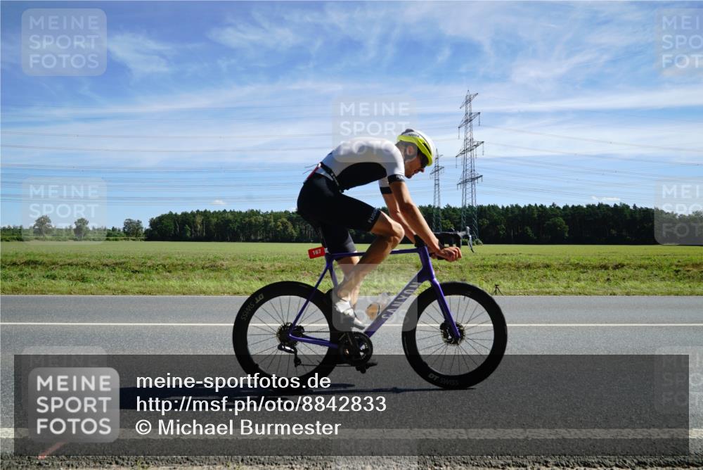 07.09.2025 - 19. Norderstedt Triathlon Michael Burmester http://msf.ph/oto/8842833 07.09.2025 12:34:09 Radfahren 167 meine-sportfotos.de