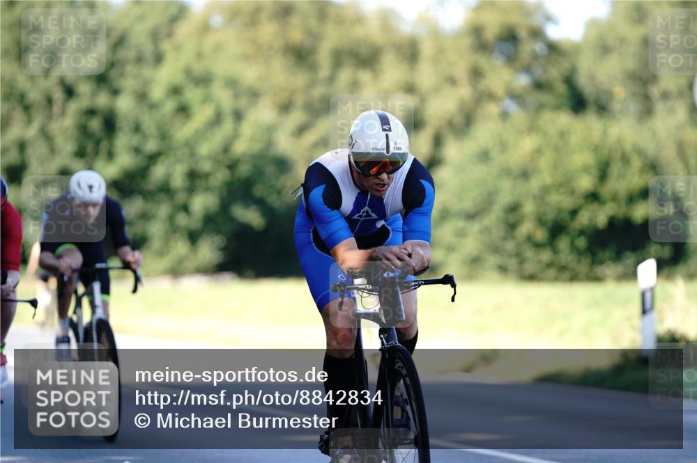 07.09.2025 - 19. Norderstedt Triathlon Michael Burmester http://msf.ph/oto/8842834 07.09.2025 15:51:41 Radfahren 390, 538, 550, 1058, 1060, 1088, 1090, 1446, 1530, 1565, 1595 meine-sportfotos.de