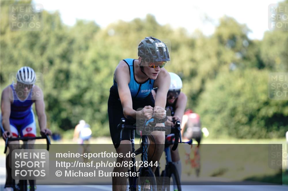 07.09.2025 - 19. Norderstedt Triathlon Michael Burmester http://msf.ph/oto/8842844 07.09.2025 15:51:43 Radfahren 390, 538, 550, 1058, 1060, 1088, 1090, 1446, 1530, 1565, 1595 meine-sportfotos.de