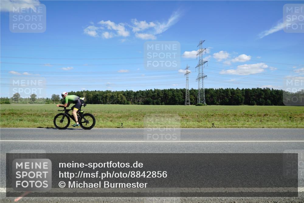 07.09.2025 - 19. Norderstedt Triathlon Michael Burmester http://msf.ph/oto/8842856 07.09.2025 14:40:53 Radfahren 364, 1034, 1414 meine-sportfotos.de