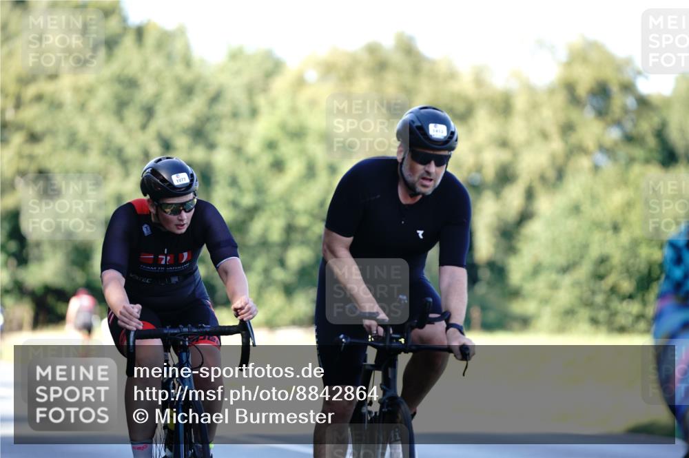 07.09.2025 - 19. Norderstedt Triathlon Michael Burmester http://msf.ph/oto/8842864 07.09.2025 15:51:47 Radfahren 1077, 1413, 1432, 1595 meine-sportfotos.de
