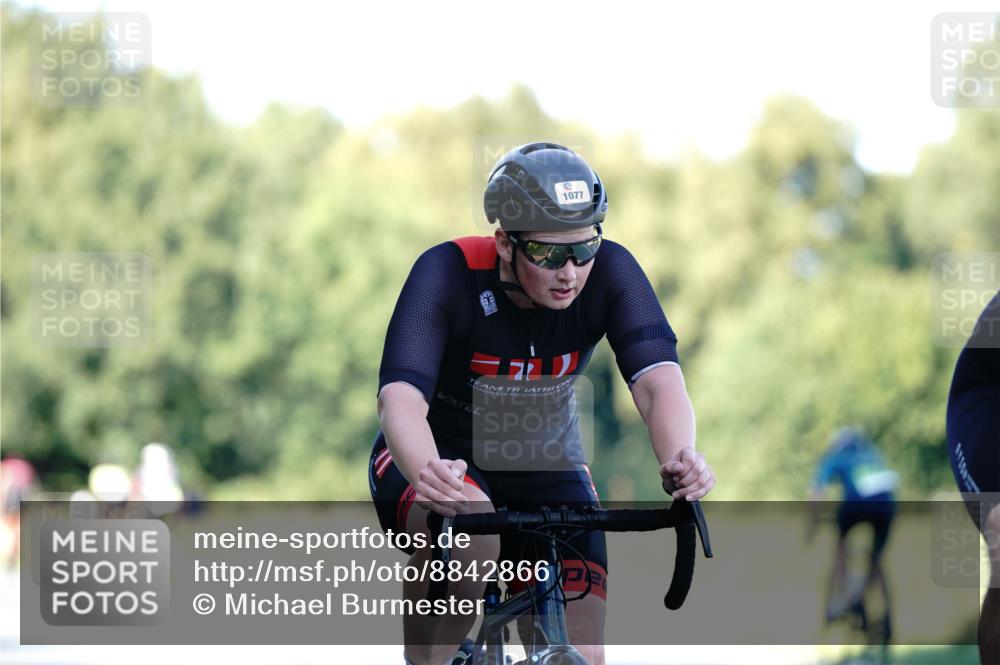 07.09.2025 - 19. Norderstedt Triathlon Michael Burmester http://msf.ph/oto/8842866 07.09.2025 15:51:47 Radfahren 1077, 1413, 1432, 1595 meine-sportfotos.de
