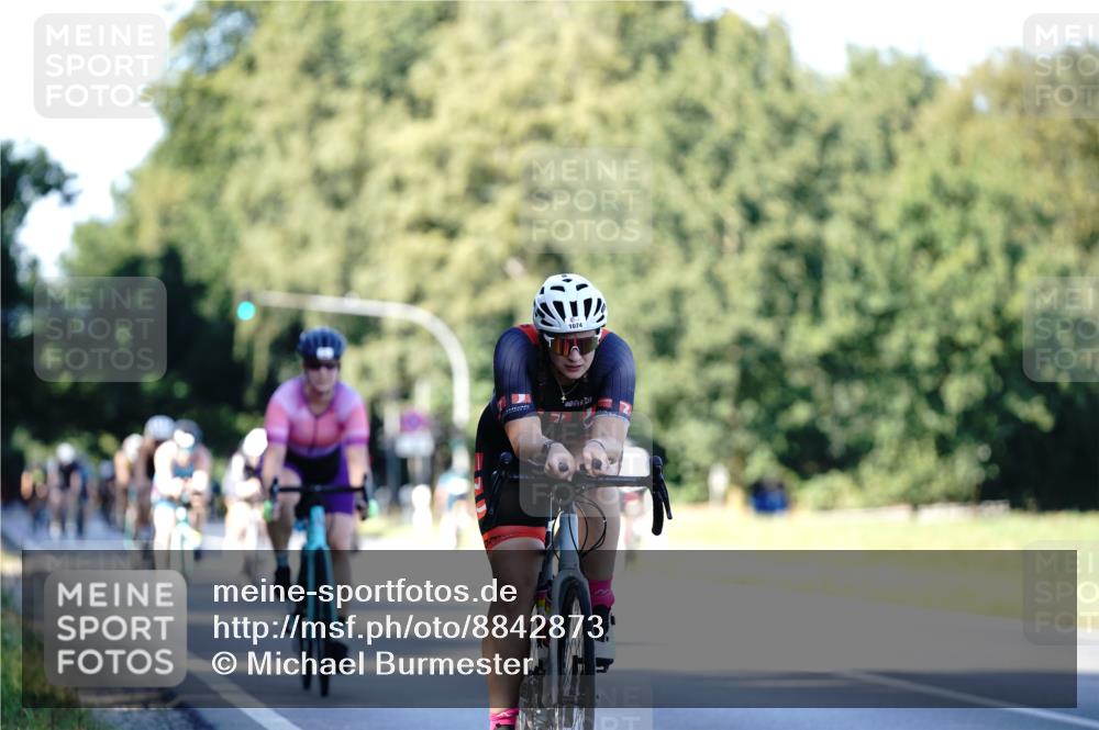 07.09.2025 - 19. Norderstedt Triathlon Michael Burmester http://msf.ph/oto/8842873 07.09.2025 15:51:54 Radfahren 408, 1074 meine-sportfotos.de