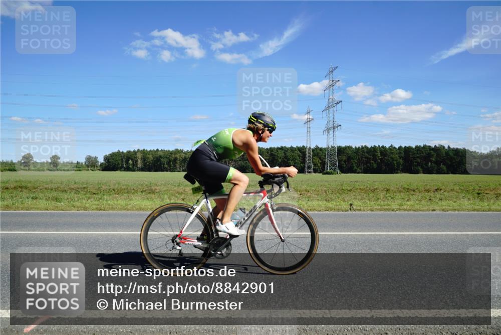 07.09.2025 - 19. Norderstedt Triathlon Michael Burmester http://msf.ph/oto/8842901 07.09.2025 14:41:12 Radfahren 474, 961, 1462 meine-sportfotos.de