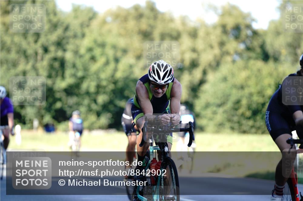 07.09.2025 - 19. Norderstedt Triathlon Michael Burmester http://msf.ph/oto/8842902 07.09.2025 15:52:00 Radfahren 408, 431, 918, 1075, 1079, 1087, 1100, 1455, 1545, 1570, 1610 meine-sportfotos.de
