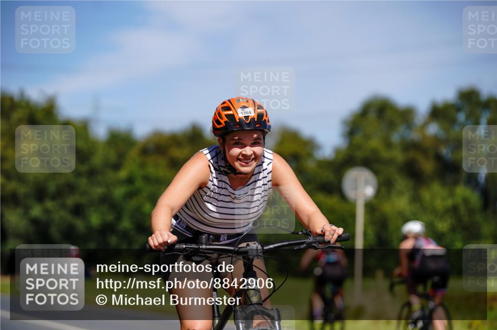 07.09.2025 - 19. Norderstedt Triathlon Michael Burmester http://msf.ph/oto/8842906 07.09.2025 12:57:03 Radfahren 1264, 1298 meine-sportfotos.de