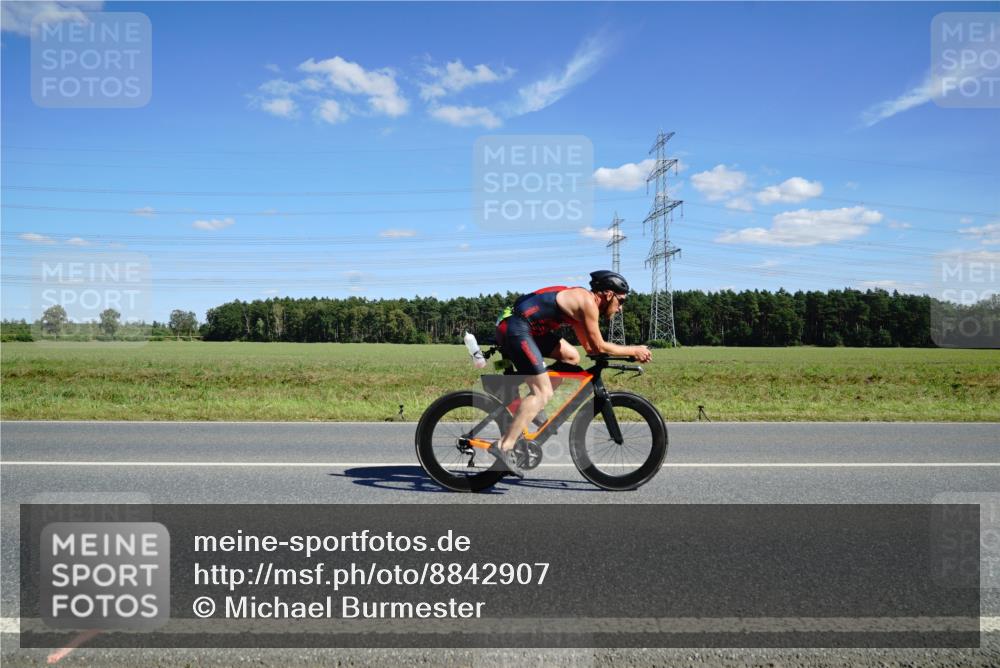 07.09.2025 - 19. Norderstedt Triathlon Michael Burmester http://msf.ph/oto/8842907 07.09.2025 14:41:13 Radfahren 474, 961 meine-sportfotos.de