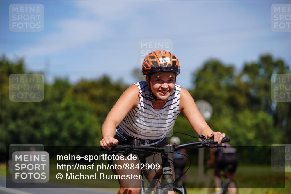 07.09.2025 - 19. Norderstedt Triathlon Michael Burmester http://msf.ph/oto/8842909 07.09.2025 12:57:03 Radfahren 1264, 1298 meine-sportfotos.de
