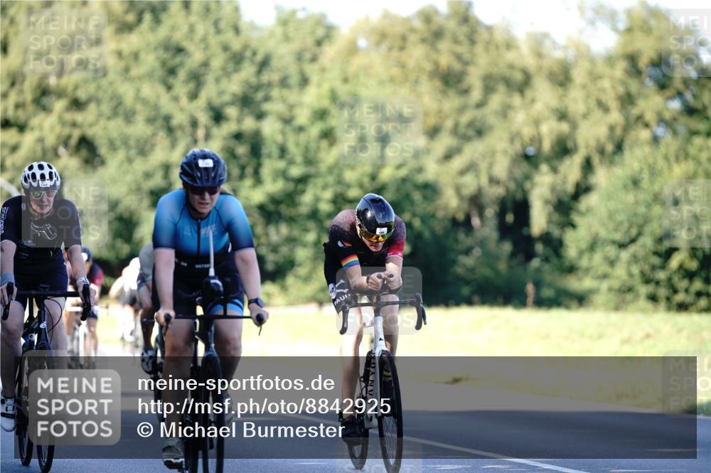07.09.2025 - 19. Norderstedt Triathlon Michael Burmester http://msf.ph/oto/8842925 07.09.2025 15:52:04 Radfahren 431, 494, 512, 887, 1052, 1103, 1455, 1545, 1591, 1610 meine-sportfotos.de