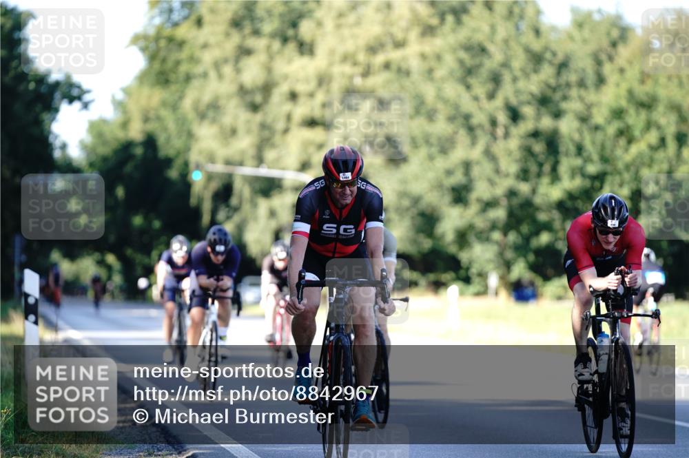 07.09.2025 - 19. Norderstedt Triathlon Michael Burmester http://msf.ph/oto/8842967 07.09.2025 15:52:14 Radfahren 487, 499, 509, 942, 1448, 1464 meine-sportfotos.de