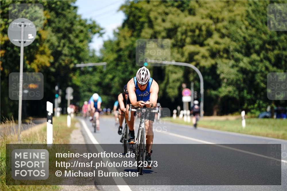 07.09.2025 - 19. Norderstedt Triathlon Michael Burmester http://msf.ph/oto/8842973 07.09.2025 12:57:21 Radfahren 161, 351 meine-sportfotos.de
