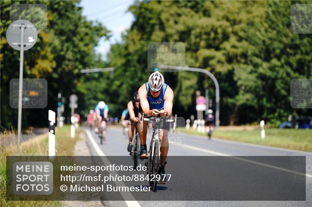 07.09.2025 - 19. Norderstedt Triathlon Michael Burmester http://msf.ph/oto/8842977 07.09.2025 12:57:21 Radfahren 161, 351 meine-sportfotos.de