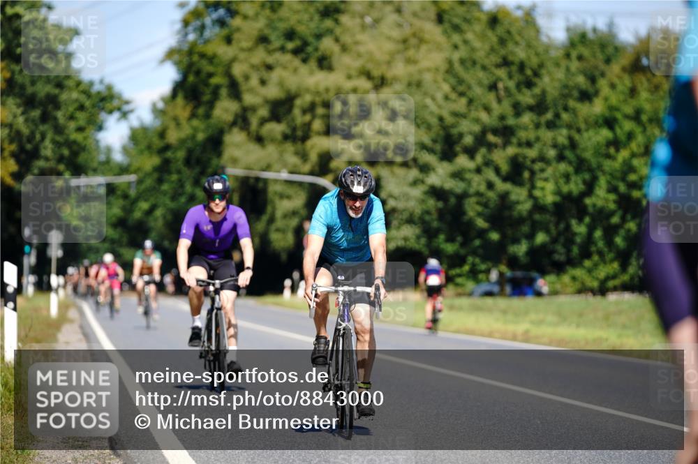 07.09.2025 - 19. Norderstedt Triathlon Michael Burmester http://msf.ph/oto/8843000 07.09.2025 12:57:31 Radfahren 298, 328, 1352 meine-sportfotos.de