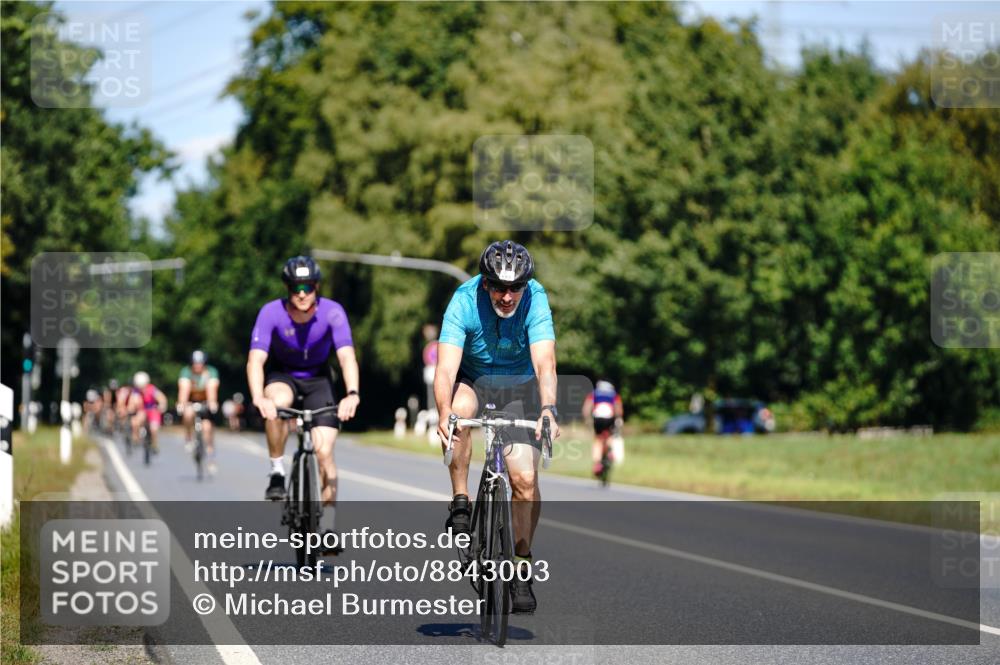 07.09.2025 - 19. Norderstedt Triathlon Michael Burmester http://msf.ph/oto/8843003 07.09.2025 12:57:31 Radfahren 298, 328, 1352 meine-sportfotos.de