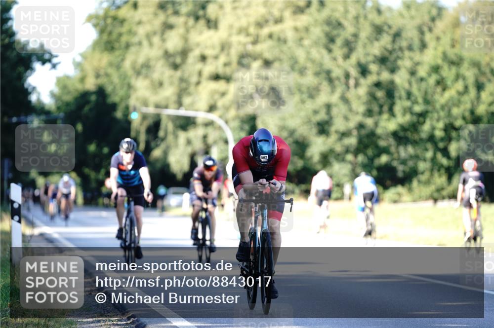 07.09.2025 - 19. Norderstedt Triathlon Michael Burmester http://msf.ph/oto/8843017 07.09.2025 15:52:34 Radfahren 502, 923, 1049, 1444, 1587 meine-sportfotos.de