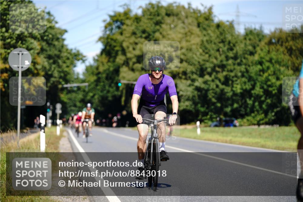07.09.2025 - 19. Norderstedt Triathlon Michael Burmester http://msf.ph/oto/8843018 07.09.2025 12:57:32 Radfahren 298, 328, 1352 meine-sportfotos.de